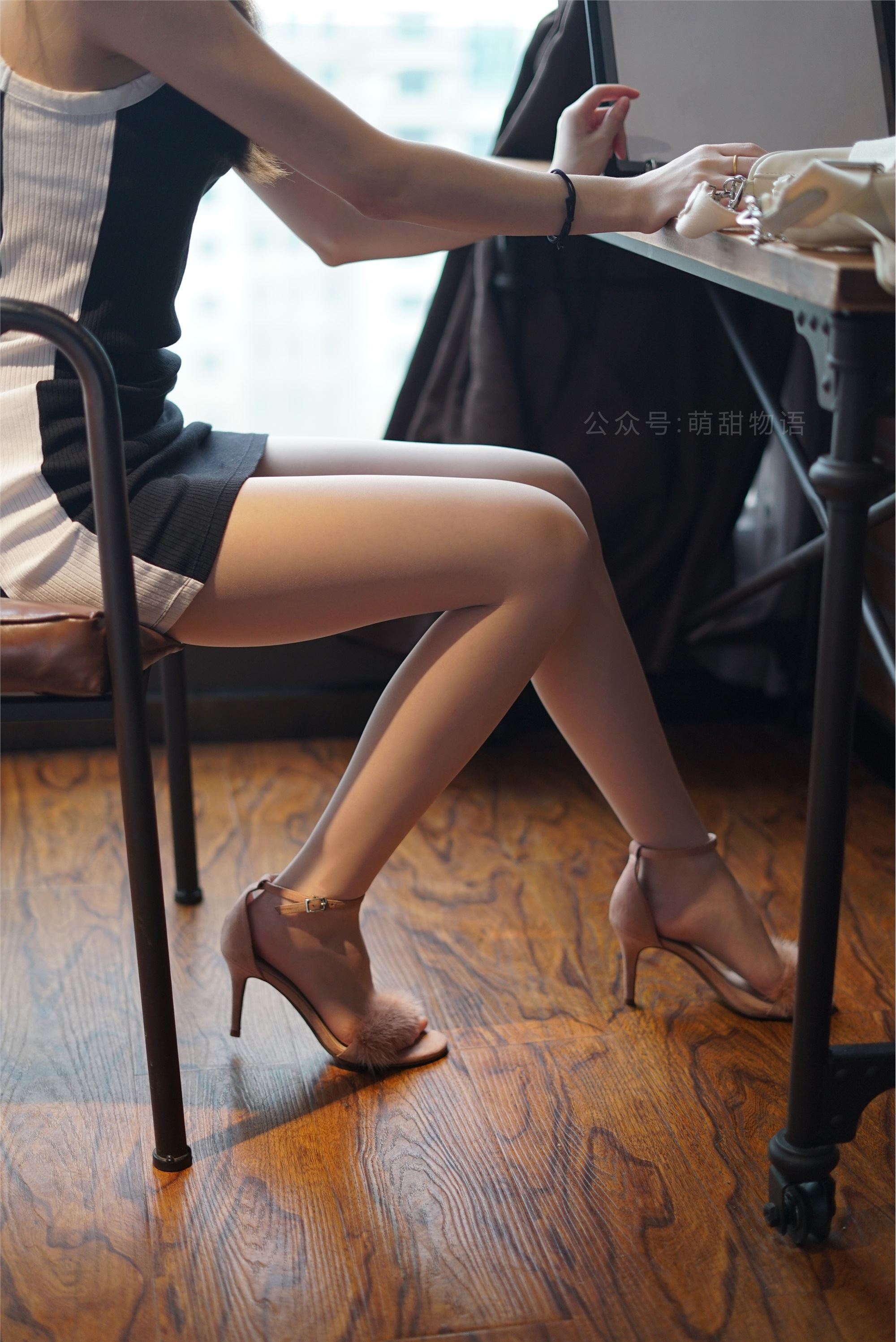 萌甜物语 XM212《和腿腿独处一室-腿腿》